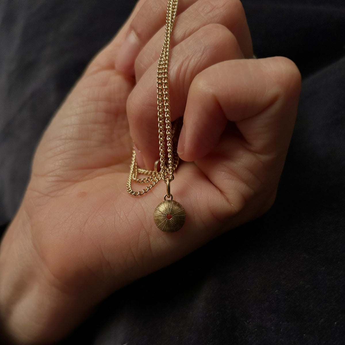 Handmade Sea Urchin Pendant in Bronze – Ciondolo Riccio di Mare in bronzo artigianale